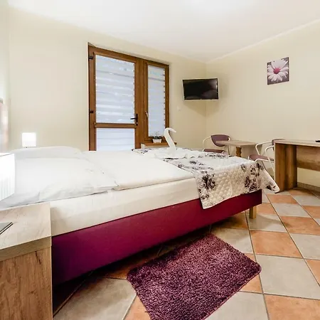 Quarto em Acomodações Particulares Tusia *