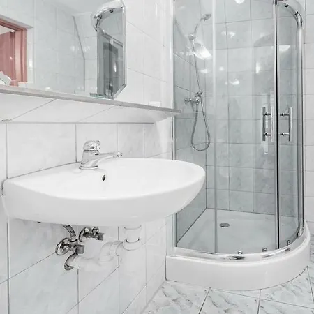 Tusia Quarto em Acomodações Particulares *