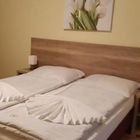 Tusia Quarto em Acomodações Particulares *